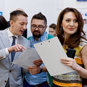 Ведущий Евгений Шатуха, Беларусь - фото 1