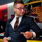 Ведущий Антон Мартыненко, Беларусь - фото 1